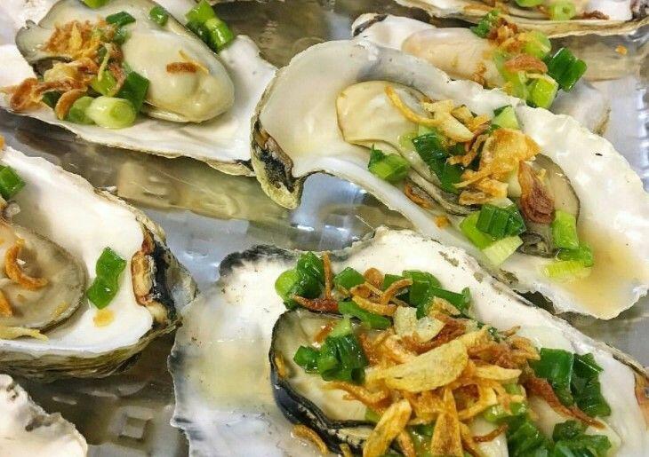 1 Dozen  Steamed Oyster